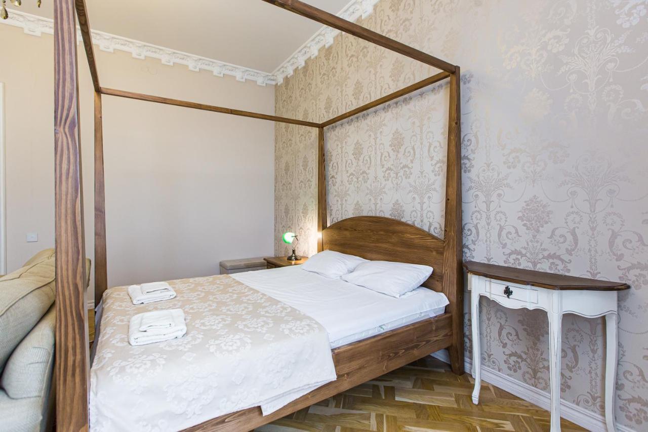 Австрійська Квартира В Центрі На Вулиці Михальчука 5 Leopoli Esterno foto